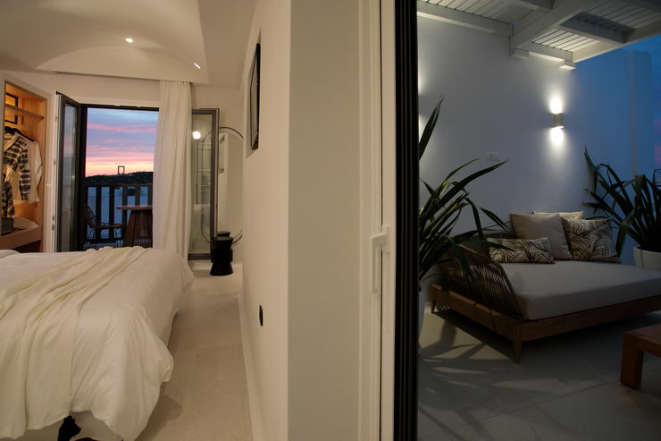 Porta Marina Deluxe Suite in Naxos